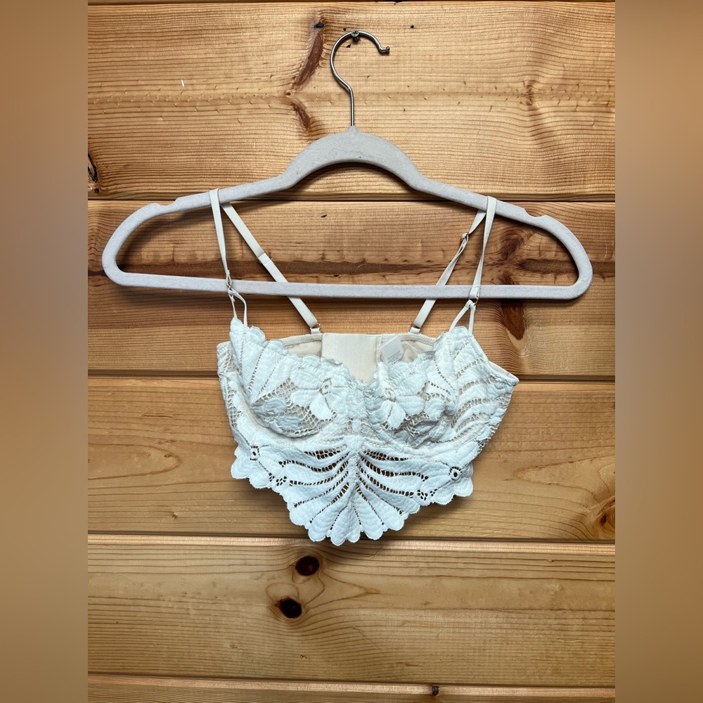 Aerie White Lace Bralette with Scalloped Hem